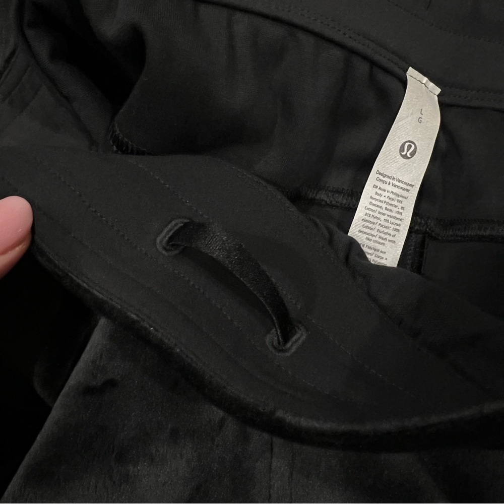 Lululemon | Scuba Velvet Black Mid-Rise Wide-Leg Pant size Large - Picture 12 of 16